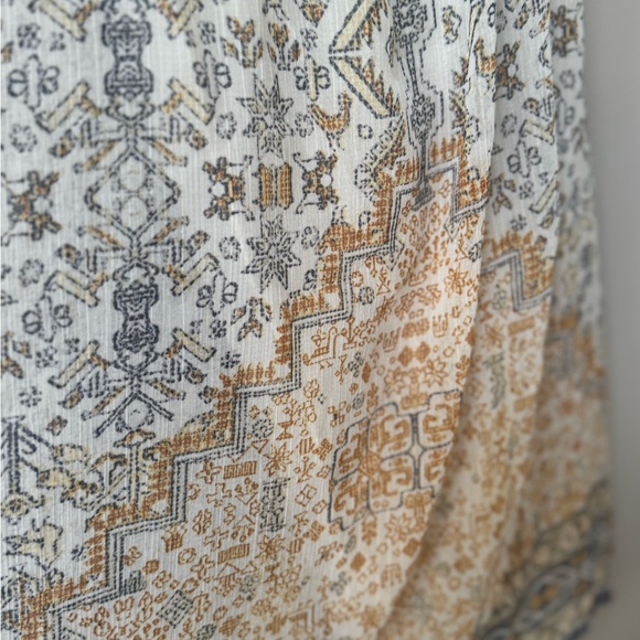 Hollister White and Rust Patterned Dress - Picture 7 of 8